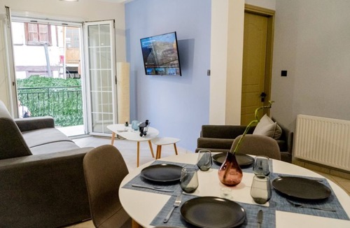Ioannina Town Centre Apartment | Μοντέρνο Σπίτι στην καρδιά του κάστρου Ιωαννίνων