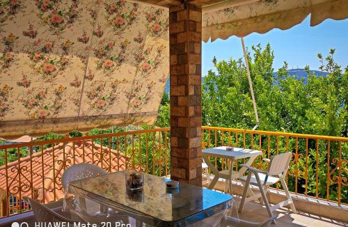 Salamis Apartment | Ξένιος Ζευς Ηλιακτής. Χώρος Χαλάρωσης & Ξεκούρασης