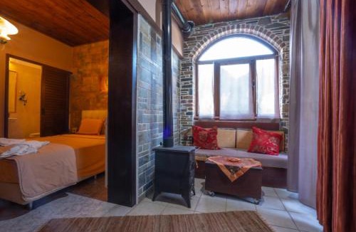Loutraki House | Ξενώνας Μαίανδρος
