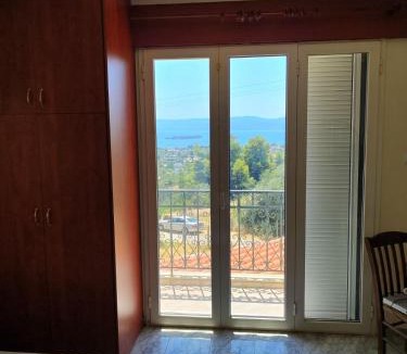 Eretria House | Το μπαλκόνι της Ερέτριας