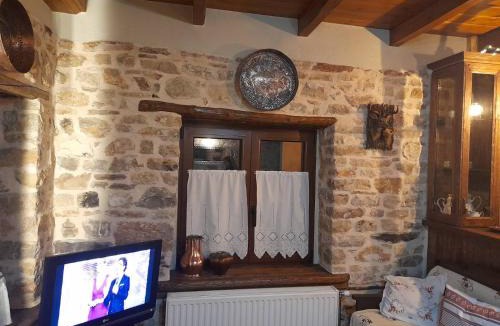 Karpenisi Apartment | Το Πέτρινο της Γιαγιάς Μαρίκας