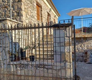 Lepreo House | Το πέτρινο της Δώρας