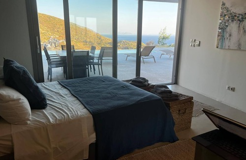 Milopotas Villa | 1 Br Private Couples Mylo Villa No Living Room Close to Mylopotas Beach