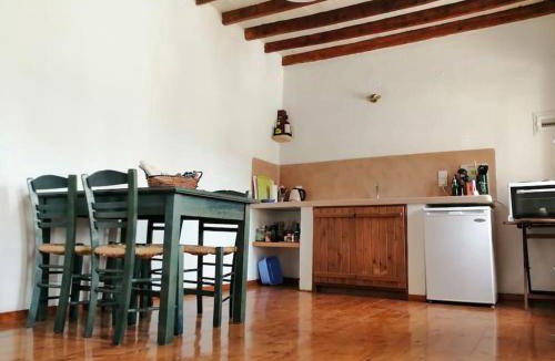 Panteli House | 100 m² House ∙ 1 bedroom ∙ 2 guests