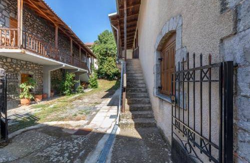 Vitina House | 100 m² House ∙ 2 bedrooms ∙ 6 guests