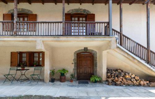 Vitina House | 100 m² House ∙ 2 bedrooms ∙ 6 guests