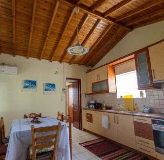 Apidias Lakkos House | 100 m² House ∙ 3 bedrooms ∙ 8 guests
