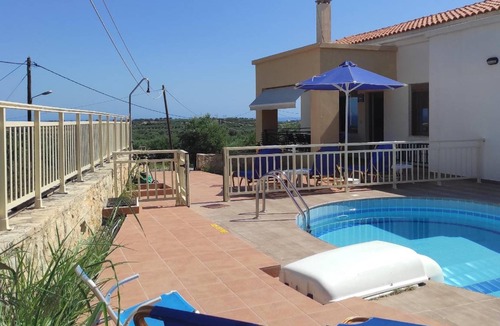 Houdetsi House | 100 m² House ∙ 3 bedrooms ∙ 6 guests