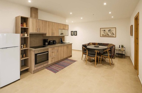 Olympi House | 100 m² House ∙ 3 bedrooms ∙ 6 guests