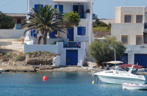 Apollonia Apartment | 100 m² Serviced apartment ∙ 3 bedrooms ∙ 11 guests
