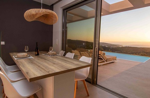 Kamilari Villa | 100 m² Villa ∙ 3 bedrooms ∙ 6 guests
