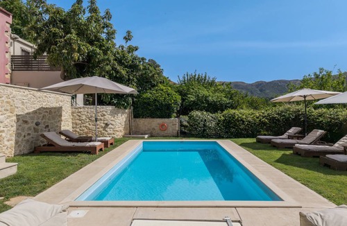 Rethymno Villa | 100 m² Villa ∙ 3 bedrooms ∙ 6 guests