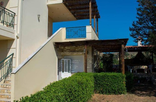 Palaia Fokaia House | 105 m² House ∙ 3 bedrooms ∙ 6 guests