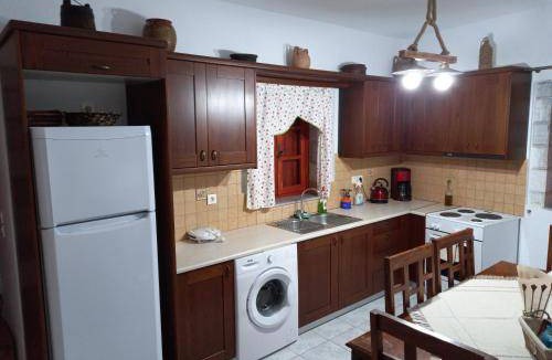 West Mani House | 110 m² House ∙ 2 bedrooms ∙ 5 guests