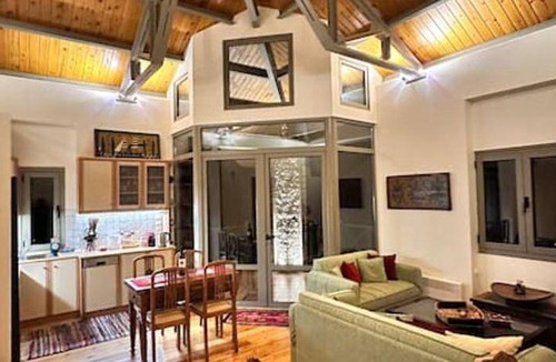 Kalavrita Villa | 110 m² Villa ∙ 3 bedrooms ∙ 7 guests