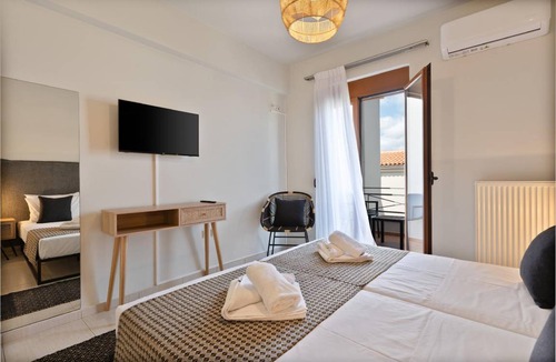 Houdetsi Villa | 110 m² Villa ∙ 3 bedrooms ∙ 5 guests