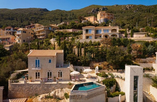 Lakones Villa | 115 m² Villa ∙ 3 bedrooms ∙ 6 guests
