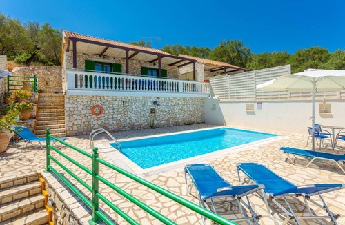 Paxos Villa | 115 m² Villa ∙ 3 bedrooms ∙ 7 guests