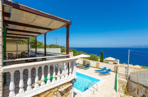 Paxos Villa | 115 m² Villa ∙ 3 bedrooms ∙ 7 guests