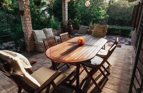 Monastiraki House | 120 m² House ∙ 3 bedrooms ∙ 8 guests
