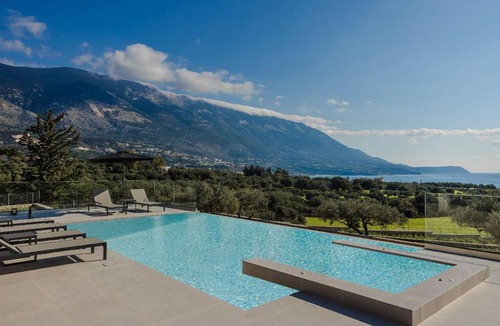 Karavados House | 120 m² House ∙ 3 bedrooms ∙ 6 guests