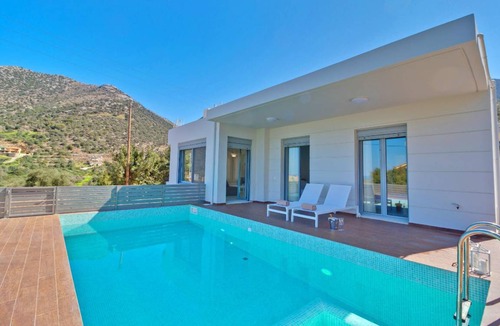 Vlichada House | 120 m² House ∙ 3 bedrooms ∙ 7 guests