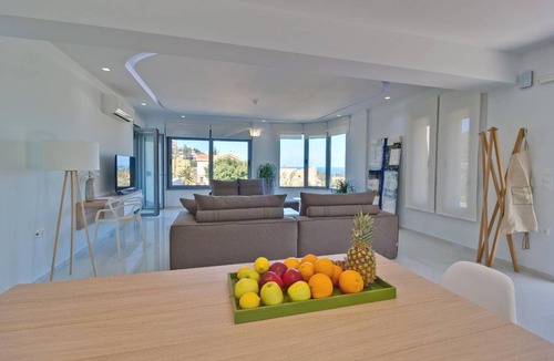Vlichada House | 120 m² House ∙ 3 bedrooms ∙ 7 guests