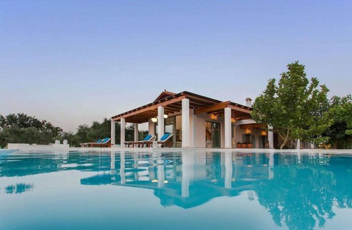 Agia Marina House | 120 m² House ∙ 3 bedrooms ∙ 8 guests