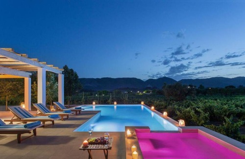 Agia Marina House | 120 m² House ∙ 3 bedrooms ∙ 8 guests