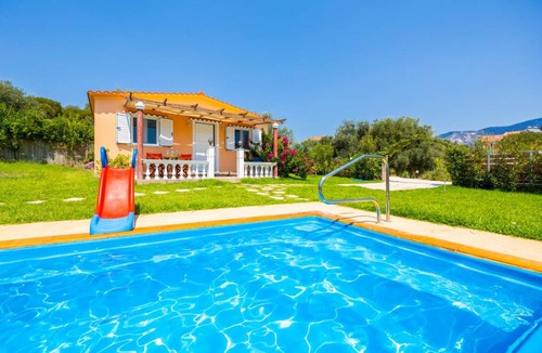 Spartia Villa | 120 m² Villa ∙ 2 bedrooms ∙ 4 guests