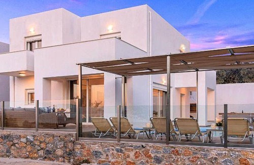 Dramia Villa | 120 m² Villa ∙ 3 bedrooms ∙ 10 guests