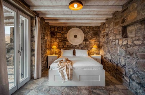 Serifos Villa | 120 m² Villa ∙ 4 bedrooms ∙ 8 guests