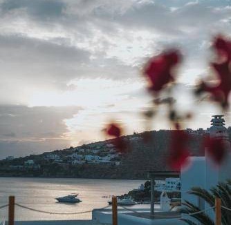 Platis Gialos Villa | 120 m² Villa ∙ 4 bedrooms ∙ 10 guests