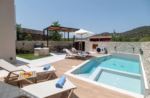 Melidoni House | 125 m² House ∙ 3 bedrooms ∙ 7 guests