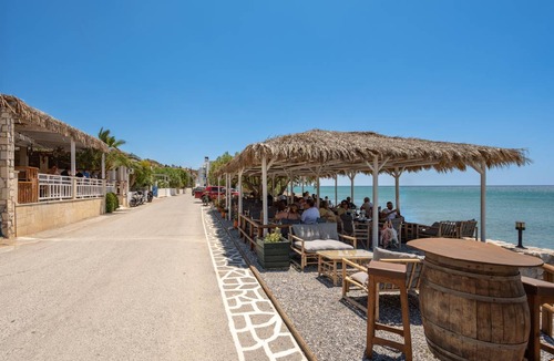 Kastri Villa | 125 m² Villa ∙ 3 bedrooms ∙ 6 guests