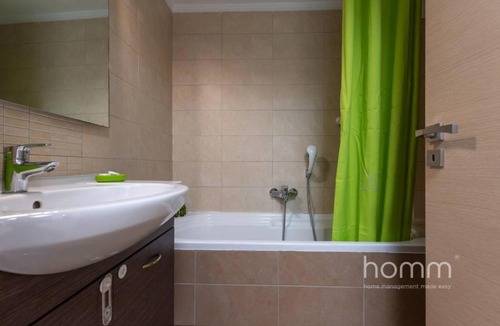 Psirri Apartment | 137sqm homm Apartment with Acropolis View 7ppl