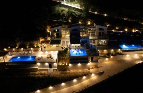 Evgiros Resort | 139 m² Resort ∙ 3 bedrooms ∙ 8 guests