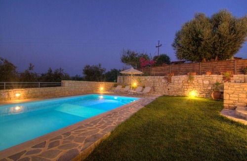 Houdetsi House | 140 m² House ∙ 3 bedrooms ∙ 6 guests