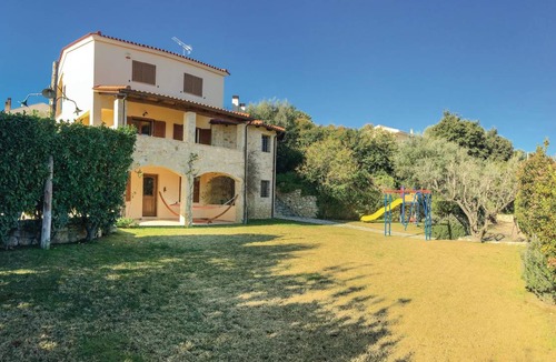 Ziria House | 150 m² House ∙ 3 bedrooms ∙ 6 guests