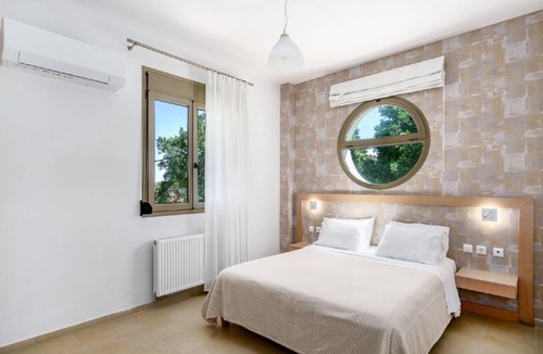 Skouloufia House | 150 m² House ∙ 3 bedrooms ∙ 7 guests