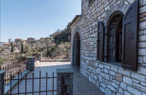 Anavriti House | 150 m² House ∙ 4 bedrooms ∙ 10 guests