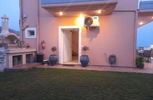 Faistos Villa | 150 m² Villa ∙ 4 bedrooms ∙ 8 guests