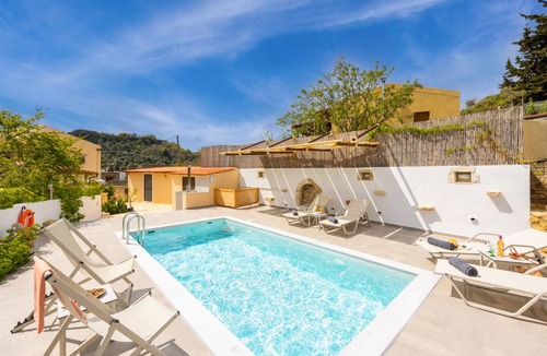 Kare Villa | 153 m² Villa ∙ 3 bedrooms ∙ 6 guests