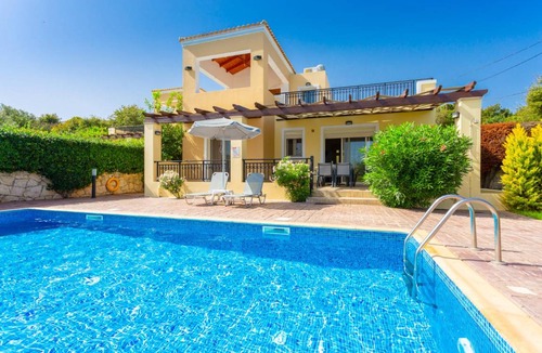 Gerani Villa | 165 m² Villa ∙ 3 bedrooms ∙ 6 guests