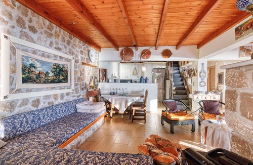 Kamena Vourla Villa | 165 m² Villa ∙ 4 bedrooms ∙ 10 guests