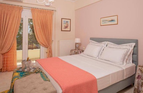 Ierapetra House | 170 m² House ∙ 3 bedrooms ∙ 6 guests