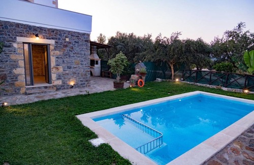 Pemonia Villa | 173 m² Villa ∙ 3 bedrooms ∙ 7 guests