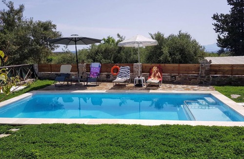 Pemonia Villa | 173 m² Villa ∙ 3 bedrooms ∙ 7 guests