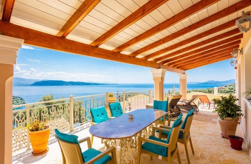 Vlachatika Villa | 180 m² Villa ∙ 3 bedrooms ∙ 6 guests