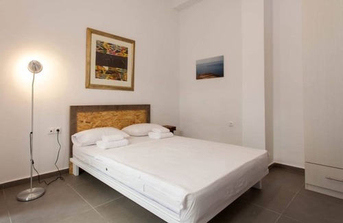 Exarhia Apartment | 190 m² Apartment ∙ 5 bedrooms ∙ 15 guests